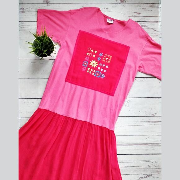 Johnny Was Dresses & Skirts - JOHNNY WAS Pink Flower Embroidered Fit & Flare Vintage Dress Size S